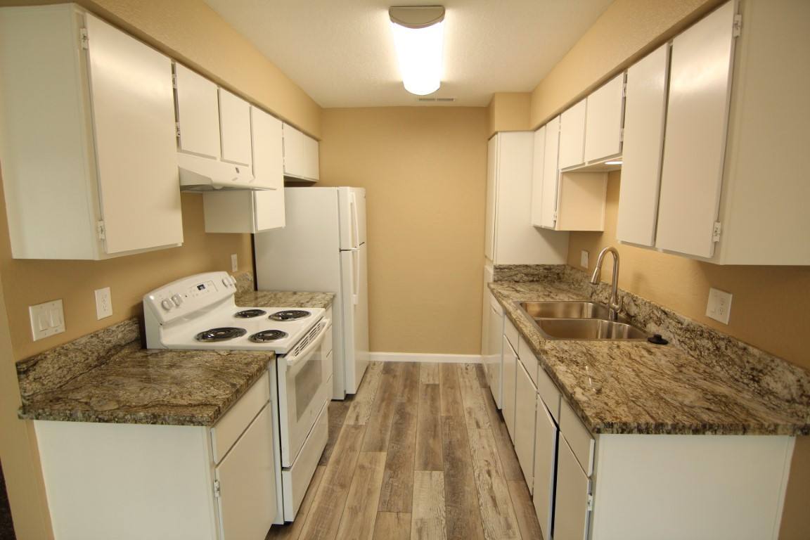 Apartment for rent at 1435 Willis St, Redding, CA 96001