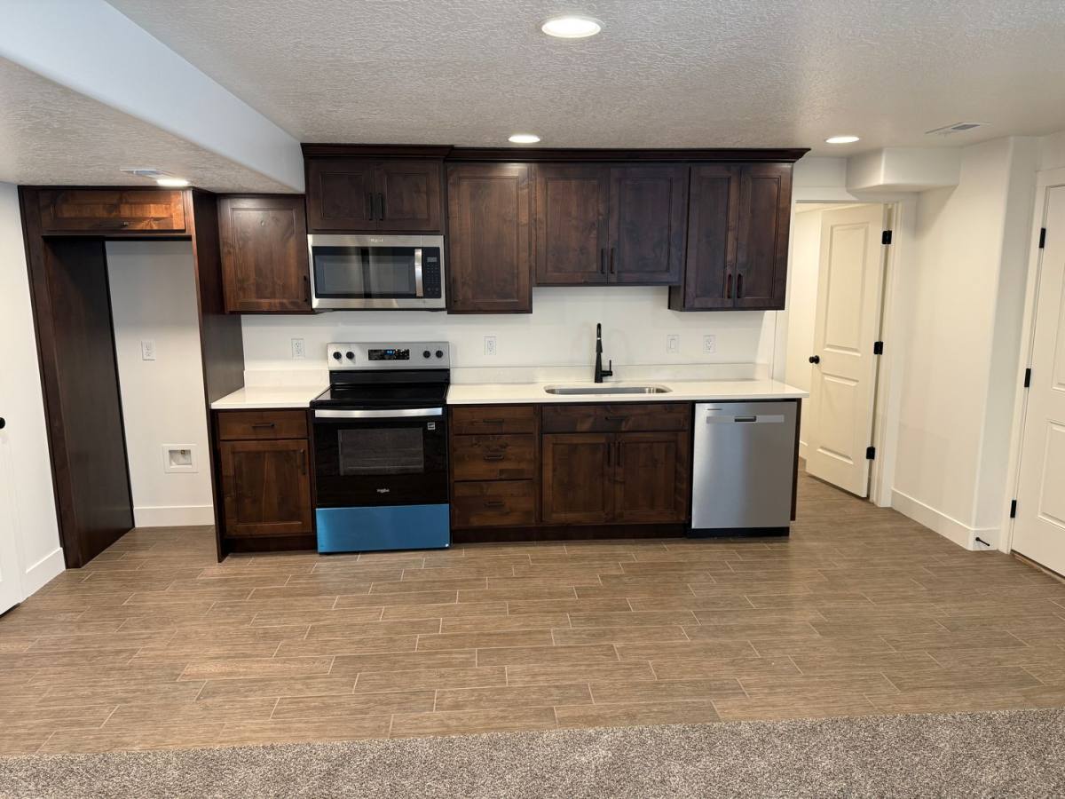 Apartment for rent at 5491 W 4550 S, Hooper, UT 84315