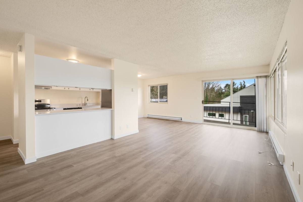 Apartment for rent at 3119 & 3201 W Commodore Way, Seattle, WA 98199