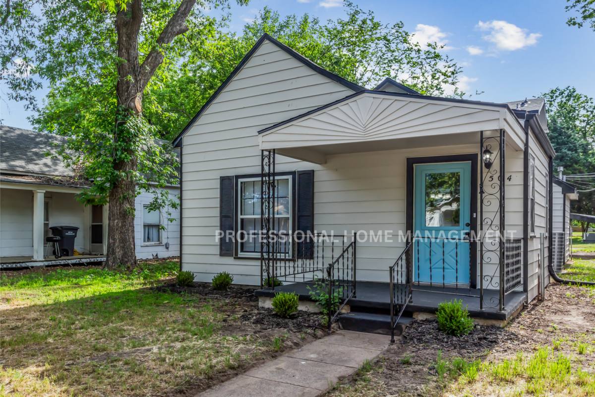 House for rent at 504 N A St, Arkansas City, KS 67005