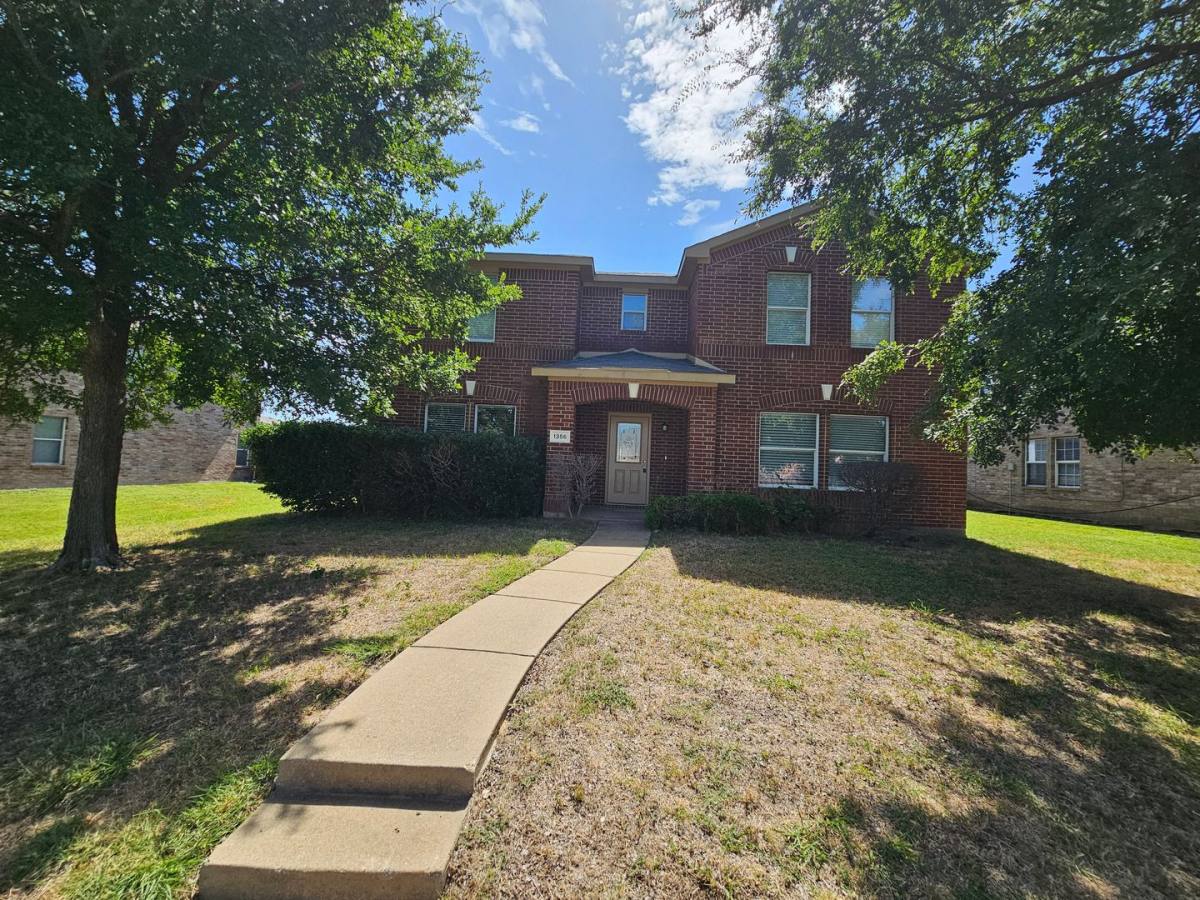 House for rent at 1356 Fox Glenn, Cedar Hill, TX 75104