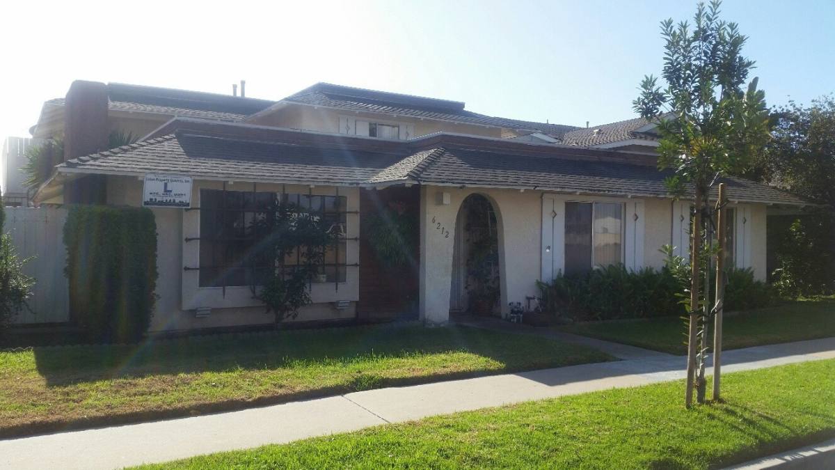 Apartment for rent at 6212 Warner Ave, Huntington Beach, CA 92647