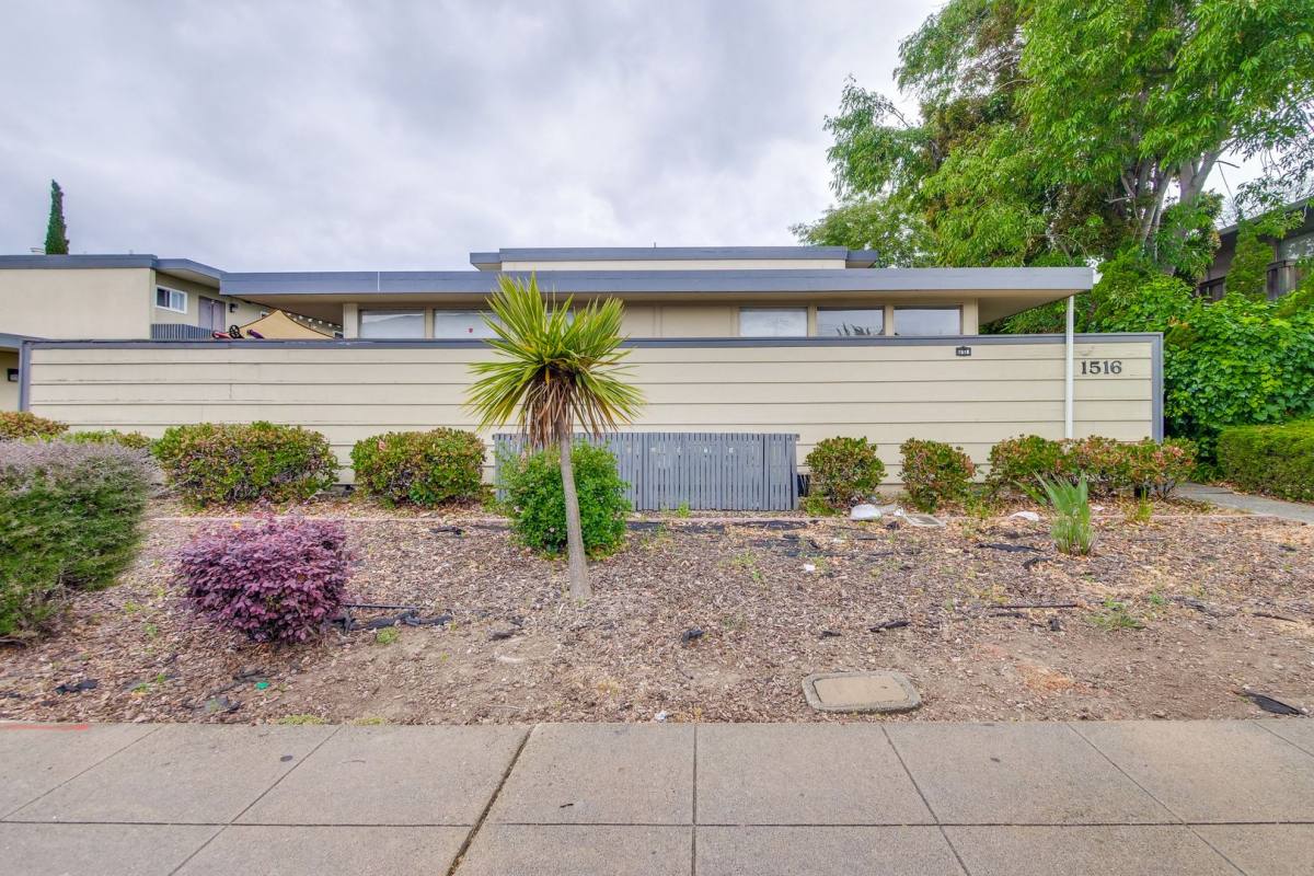 Apartment for rent at 1516-1520 S Claremont St, San Mateo, CA 94402