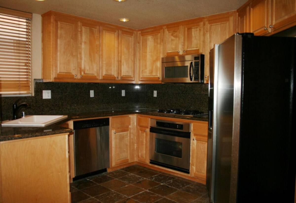 Townhouse for rent at 620 King George Ave, San Jose, CA 95136
