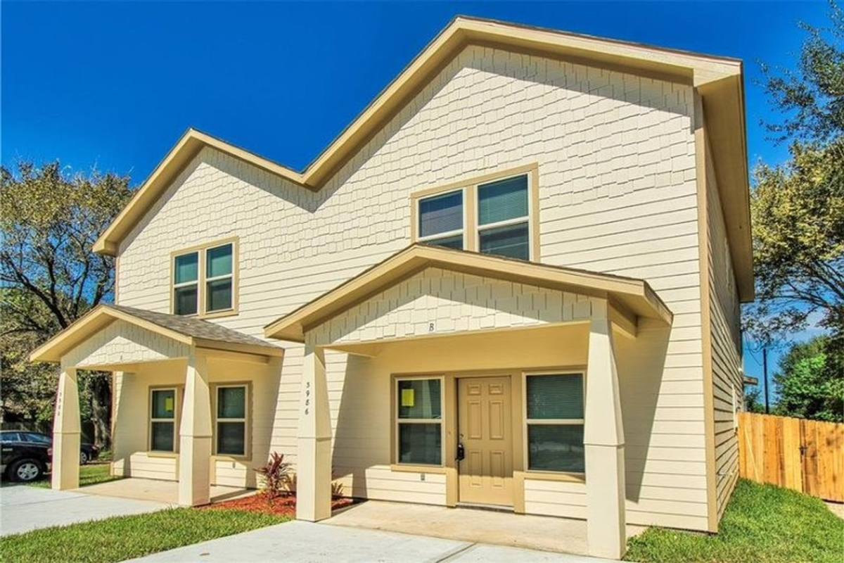 Apartment for rent at 9329 Nyssa Ave, Houston, TX 77078
