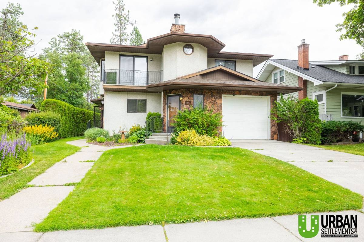 Townhouse for rent at 1621 S Division St, Spokane, WA 99203