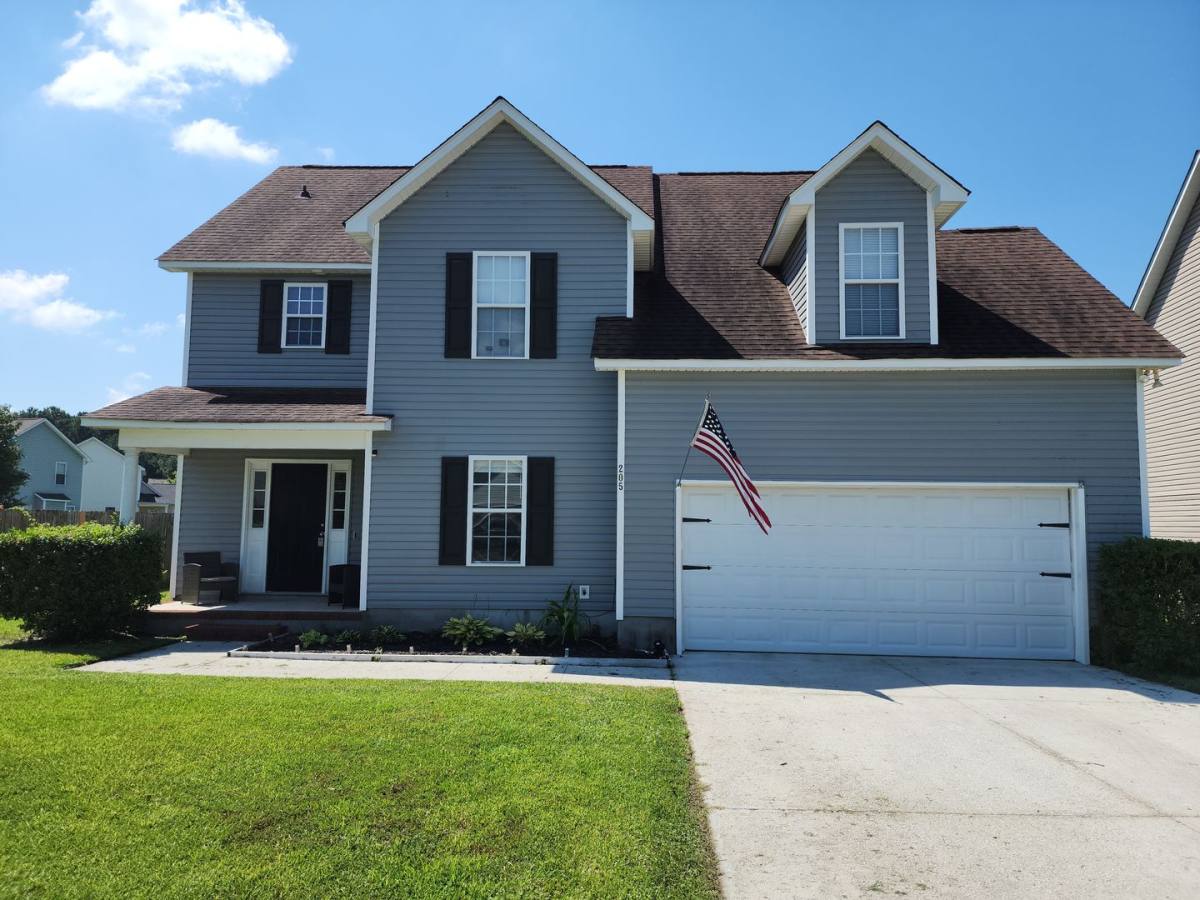House for rent at 205 Ashcroft Dr, Jacksonville, NC 28546