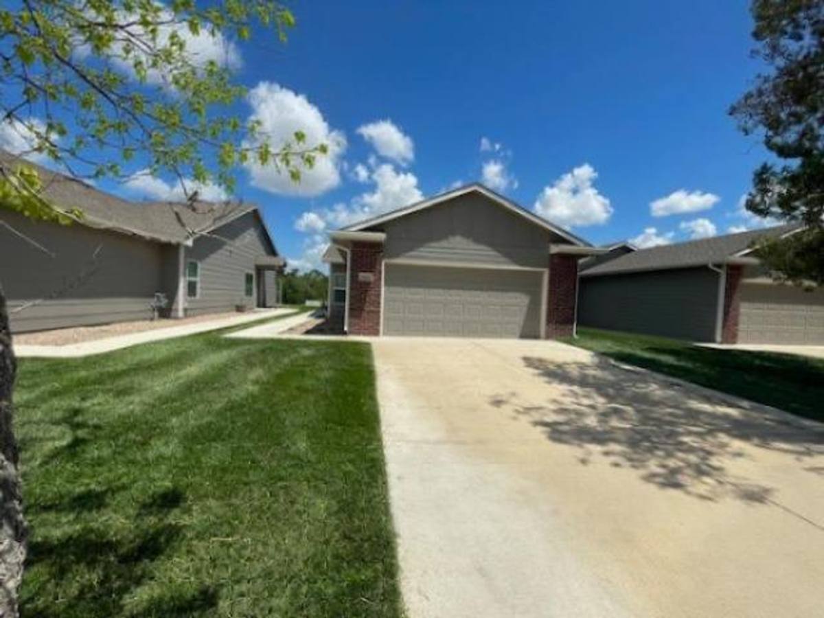 House for rent at 2624 W 55th, Wichita, KS 67204