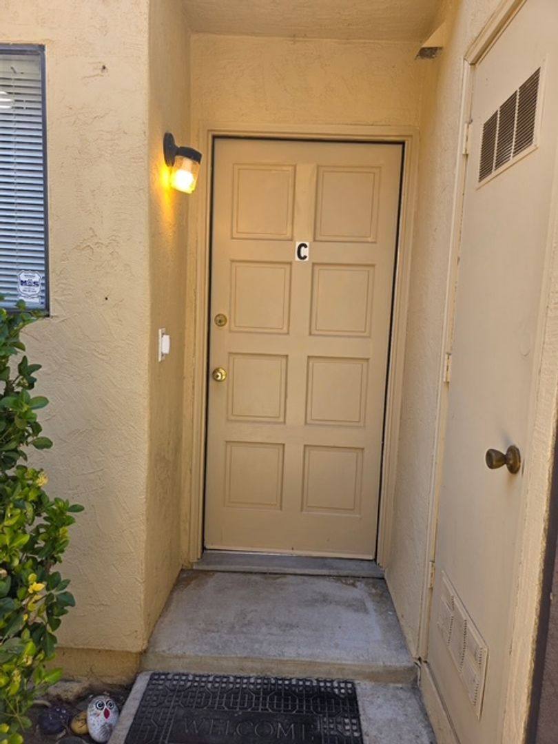 Apartment for rent at 4300 Isla Verde St, Bakersfield, CA 93301