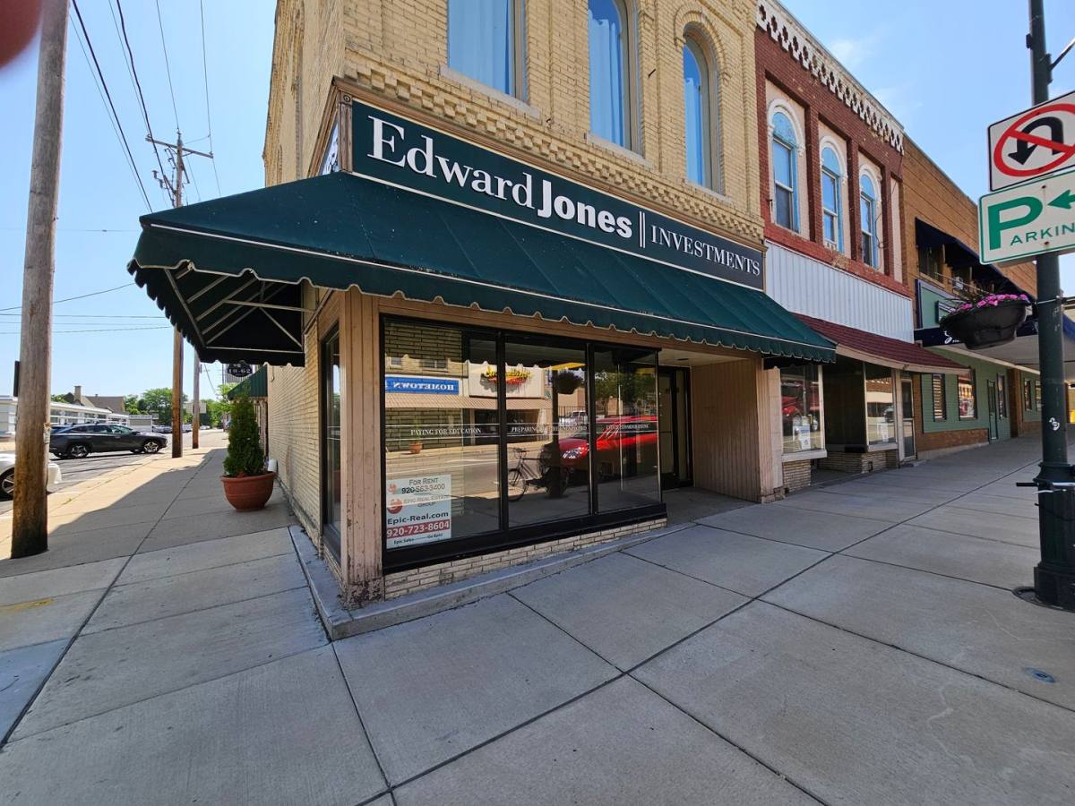 Apartment for rent at 101 S Main St, Fort Atkinson, WI 53538