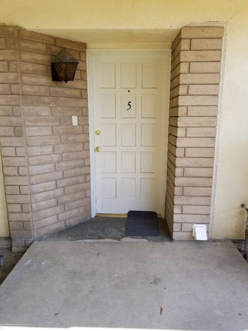 Apartment for rent at 5101 Appleblossom Dr, Bakersfield, CA 93309