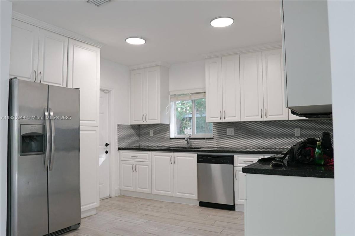 House for rent at 6515 NW 1st Place N, Miami, FL 33150