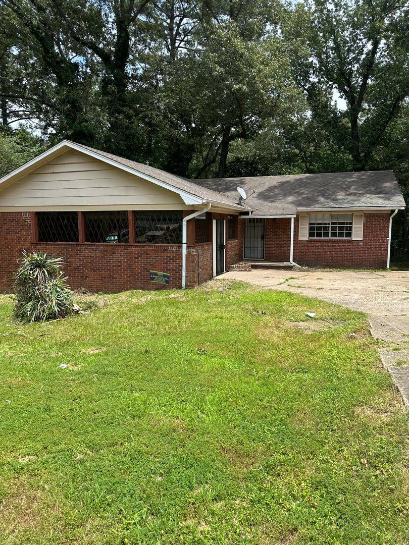 House for rent at 8217 Orchard Dr, Little Rock, AR 72209