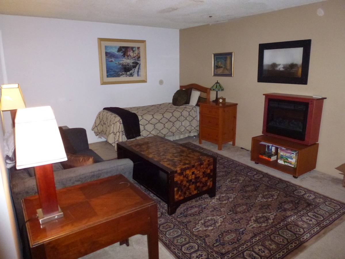 Apartment for rent at 430 NE Ravenna Blvd, Seattle, WA 98115