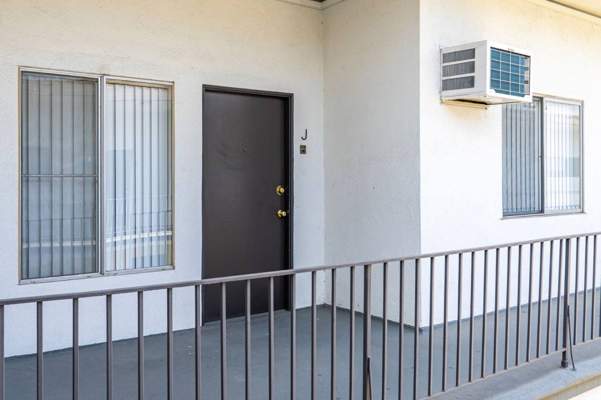 Apartment for rent at 1035 Melrose Ave, Glendale, CA 91202