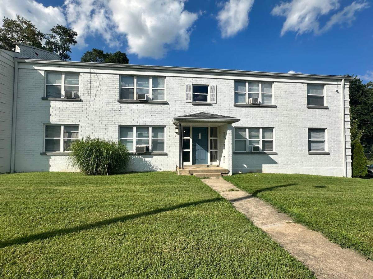 Apartment for rent at 1411 Nightingale Rd, Louisville, KY 40213