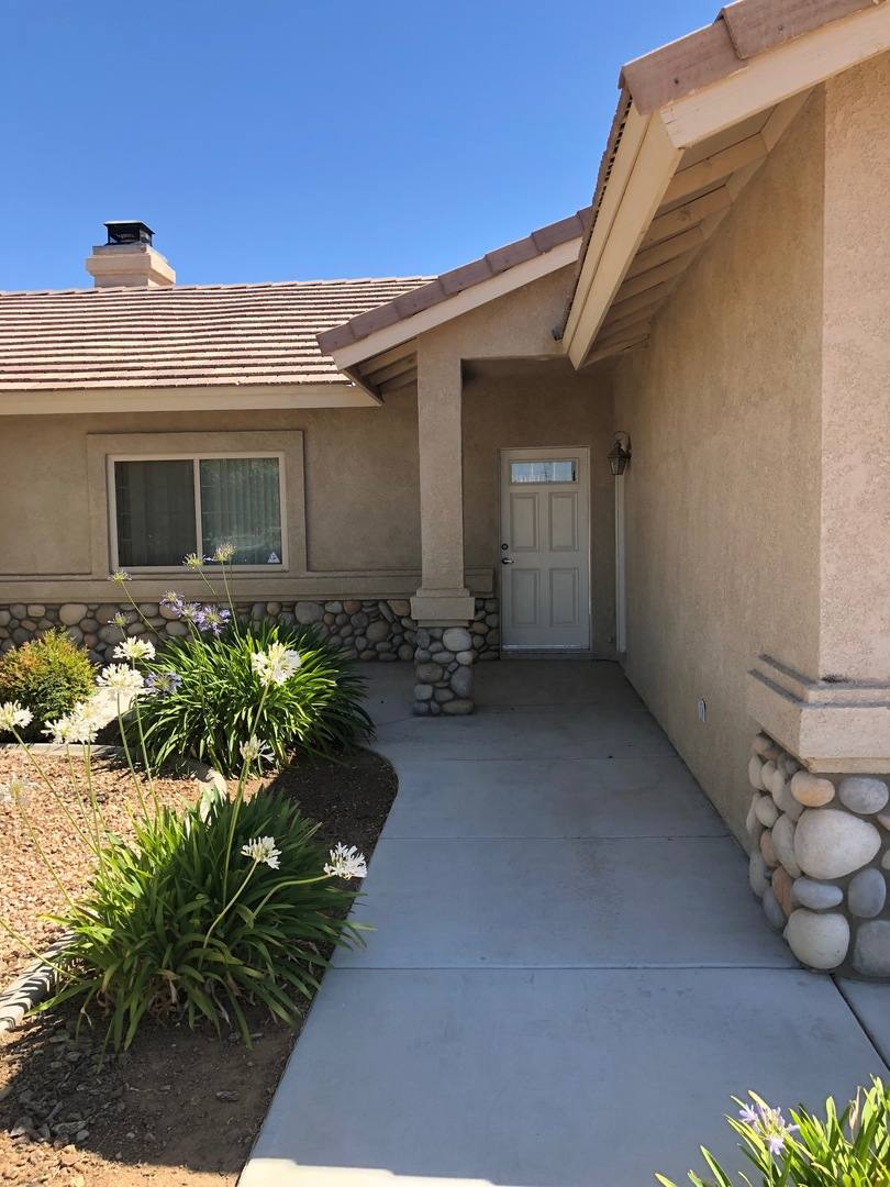 House for rent at 17685 Verde St, Hesperia, CA 92345