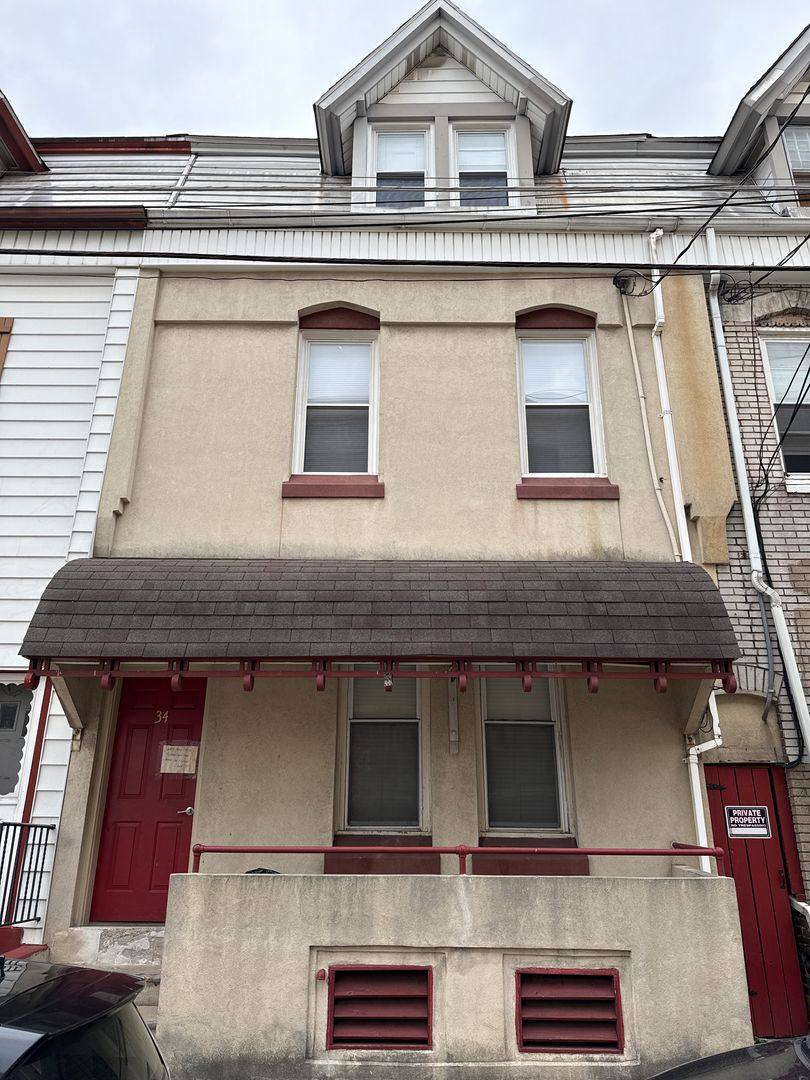 Apartment for rent at 34 S Penn St, Allentown, PA 18102