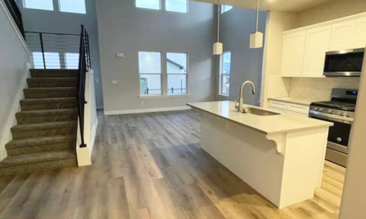 Townhouse for rent at 13969 S Silver Peak Lane, Vineyard, UT 84059