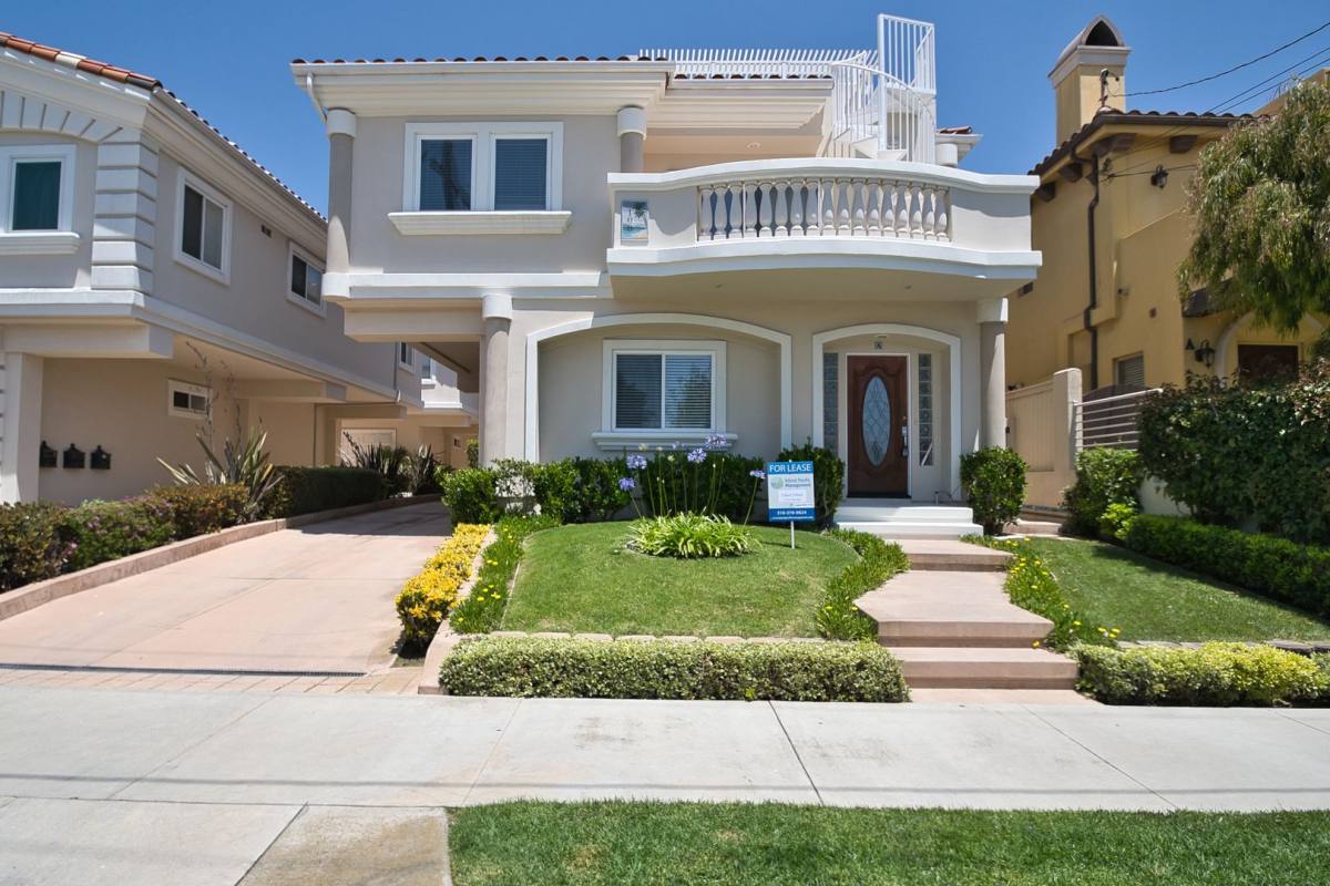 Townhouse for rent at 108 S Francisca Ave, Redondo Beach, CA 90277