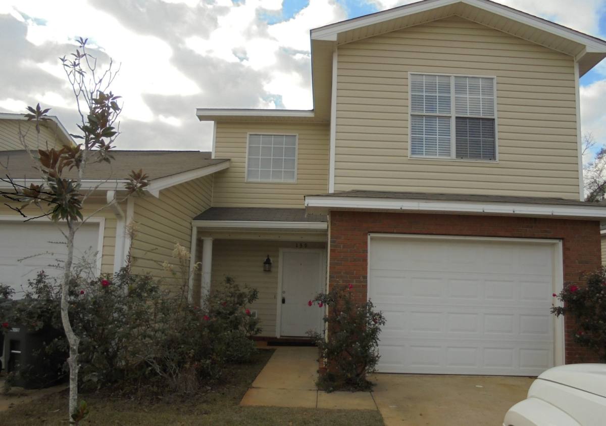 Townhouse for rent at 139 Winterberry Way, Enterprise, AL 36330