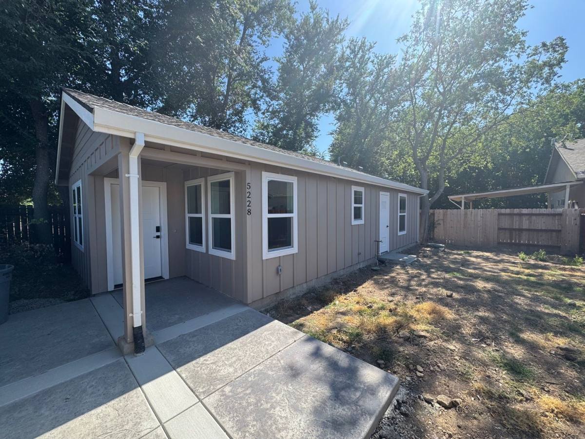 Apartment for rent at 5228 2nd Ave, Sacramento, CA 95817
