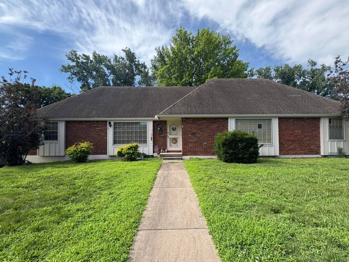 House for rent at 14819 E 46th St S, Independence, MO 64055