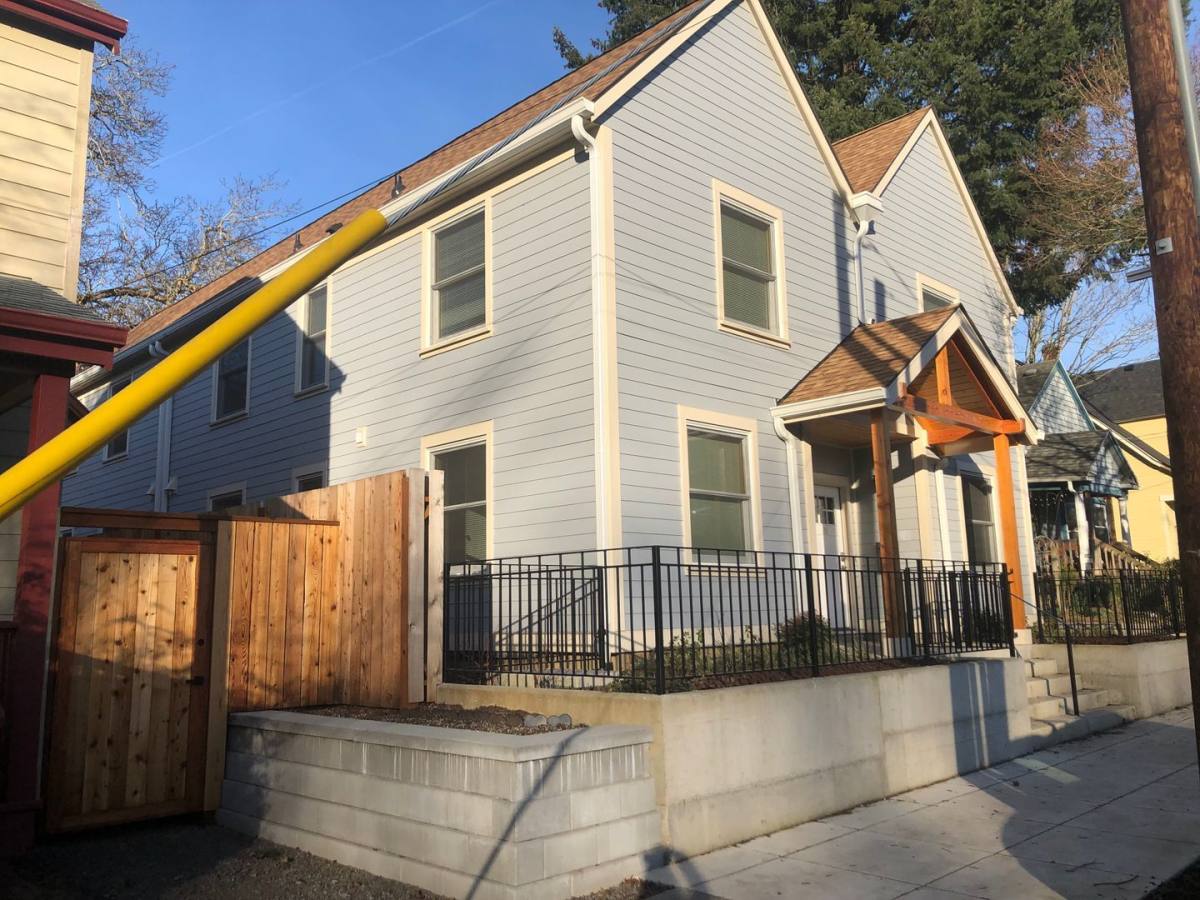 Apartment for rent at 13-21 NE Morris St, Portland, OR 97212