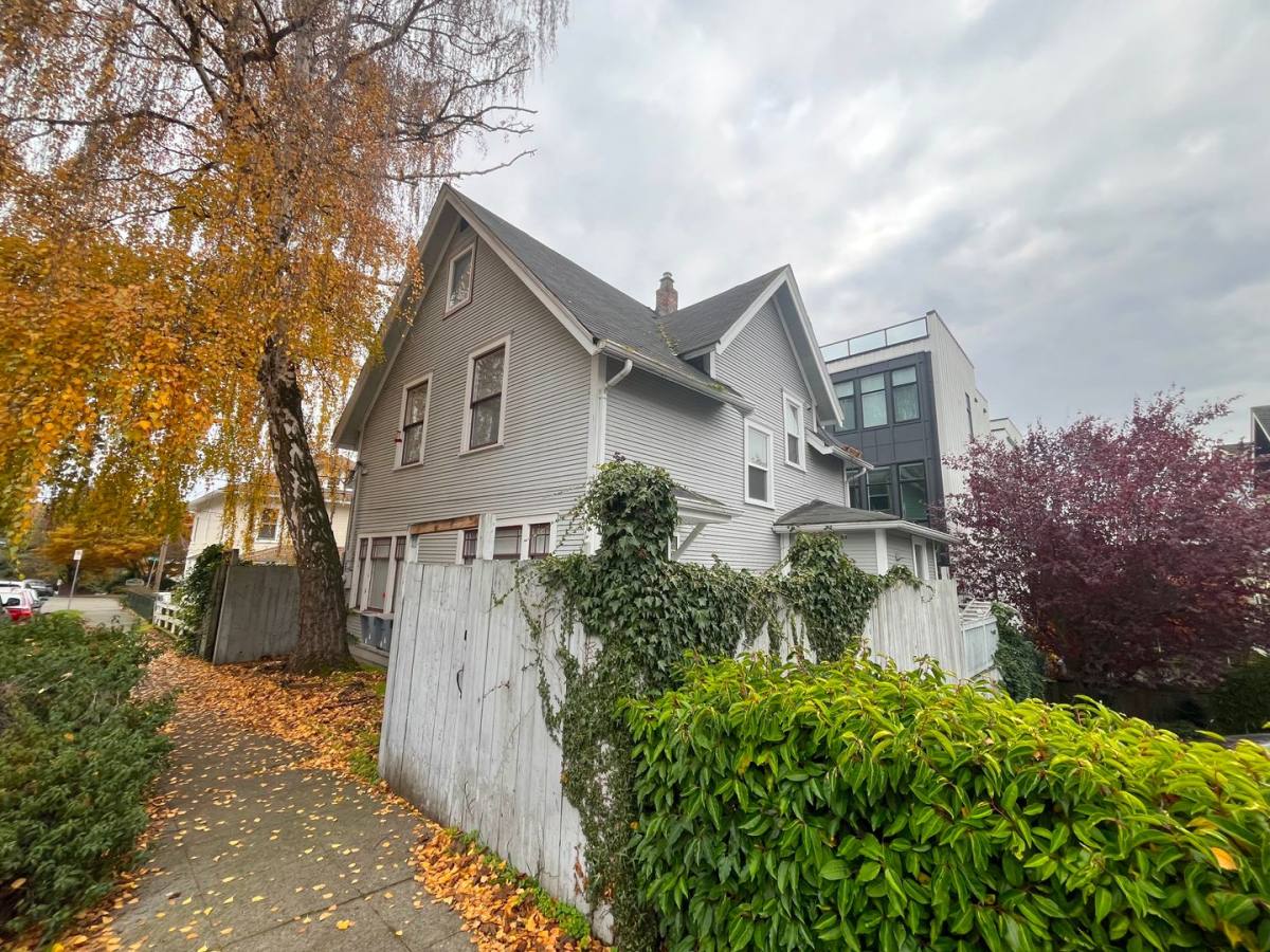 Apartment for rent at 563 Prospect St, Seattle, WA 98109