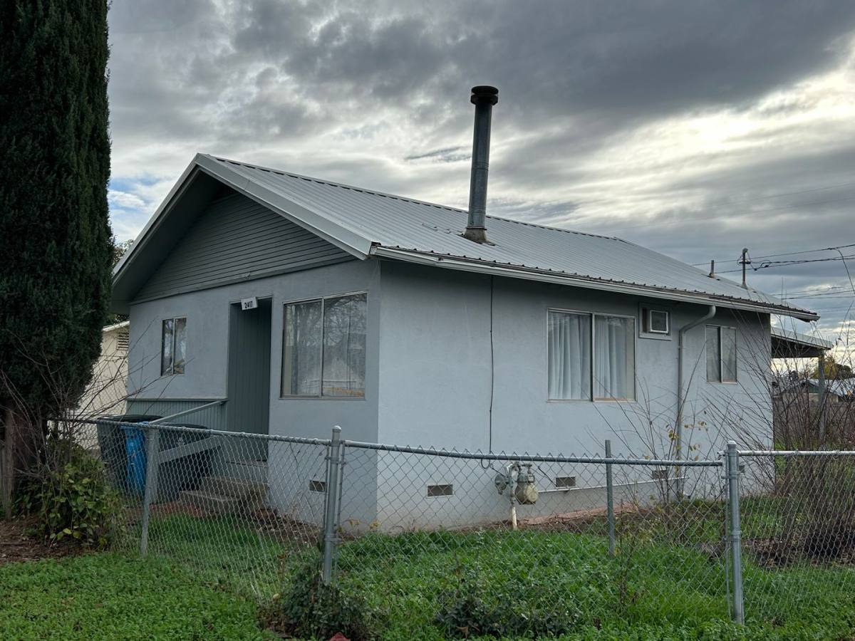House for rent at 2417 A St, Oroville, CA 95966