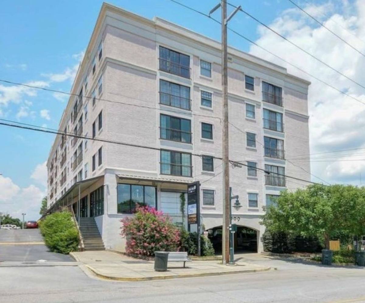 Apartment for rent at 2009 Greene St, Columbia, SC 29205