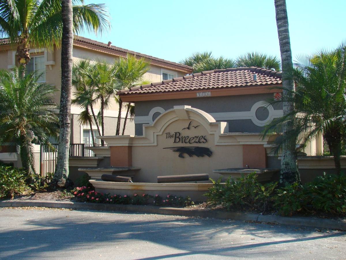 Townhouse for rent at 11000-11098 W Sample Rd, Coral Springs, FL 33065