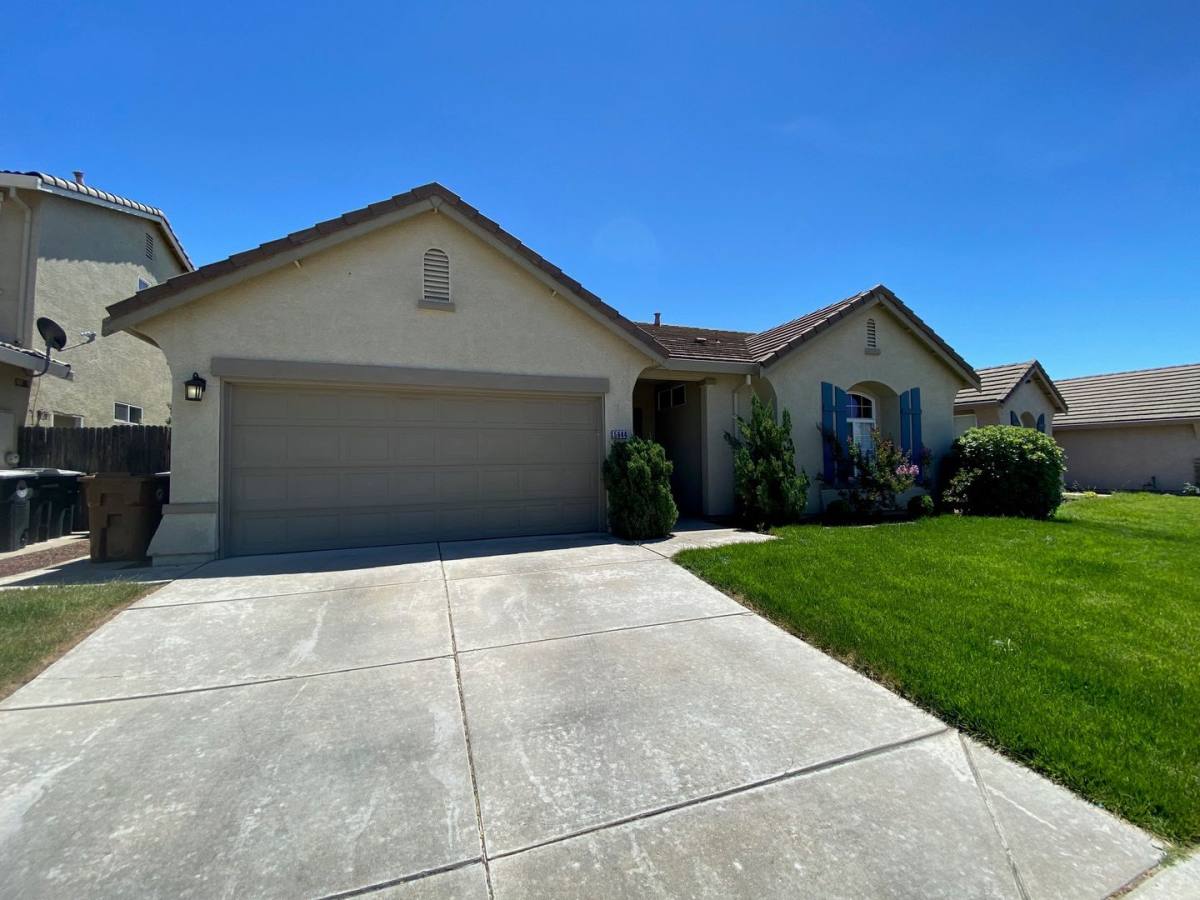 House for rent at 5644 Gold Poppy Way, Elk Grove, CA 95757