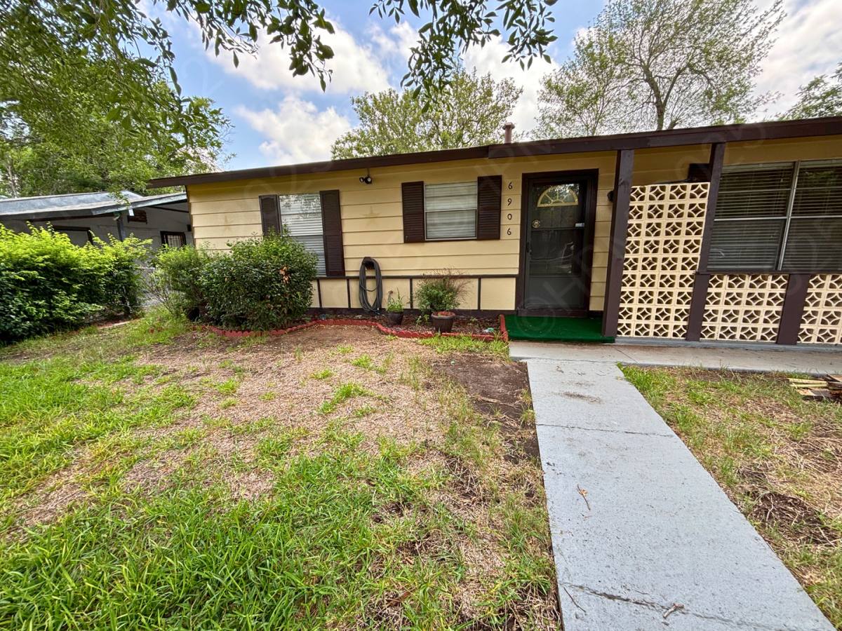 House for rent at 6906 Tallahasse Dr, San Antonio, TX 78227