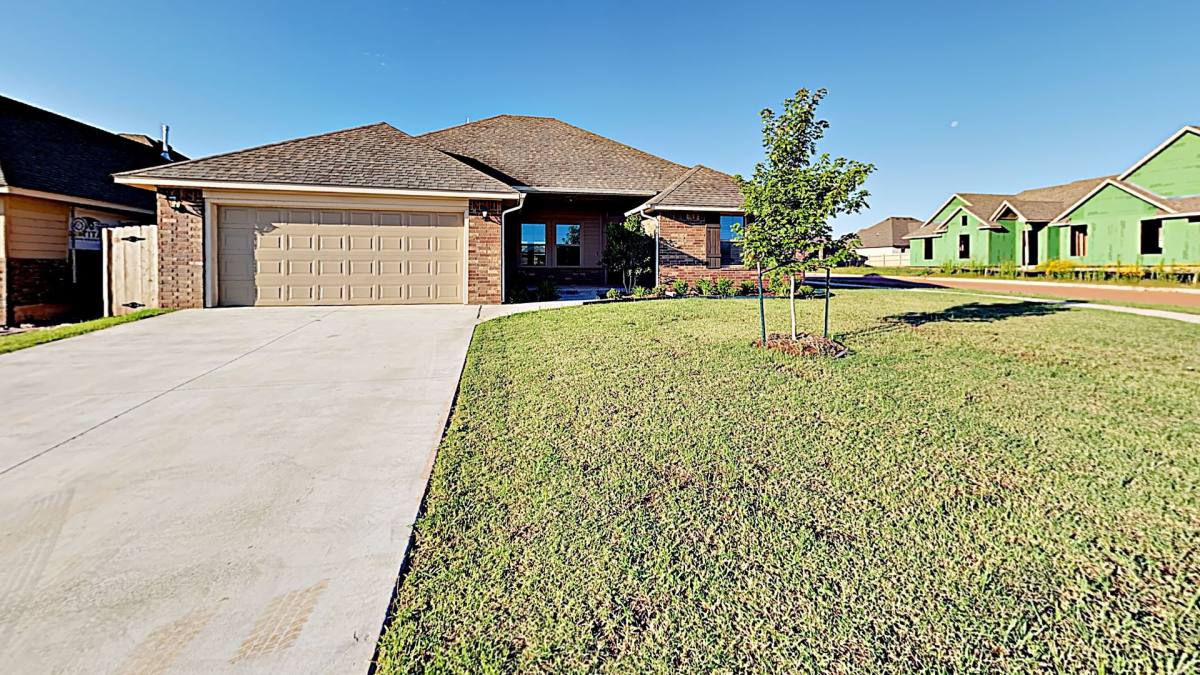 House for rent at 1812 W Blake Way, Mustang, OK 73064
