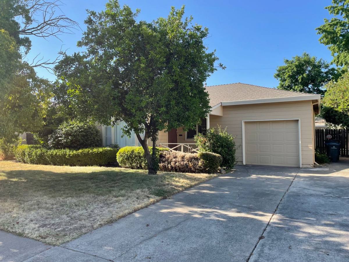 House for rent at 2344 23rd Ave, Sacramento, CA 95822