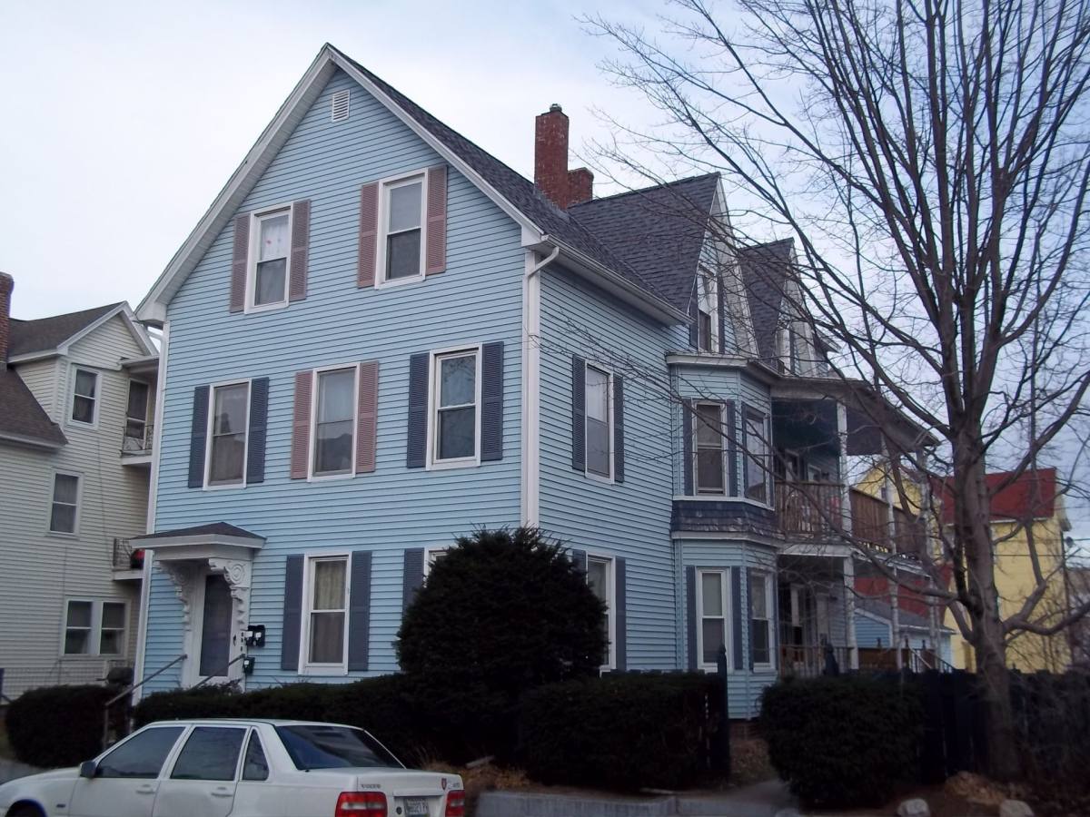 Apartment for rent at 435 Dubuque St, Manchester, NH 03102