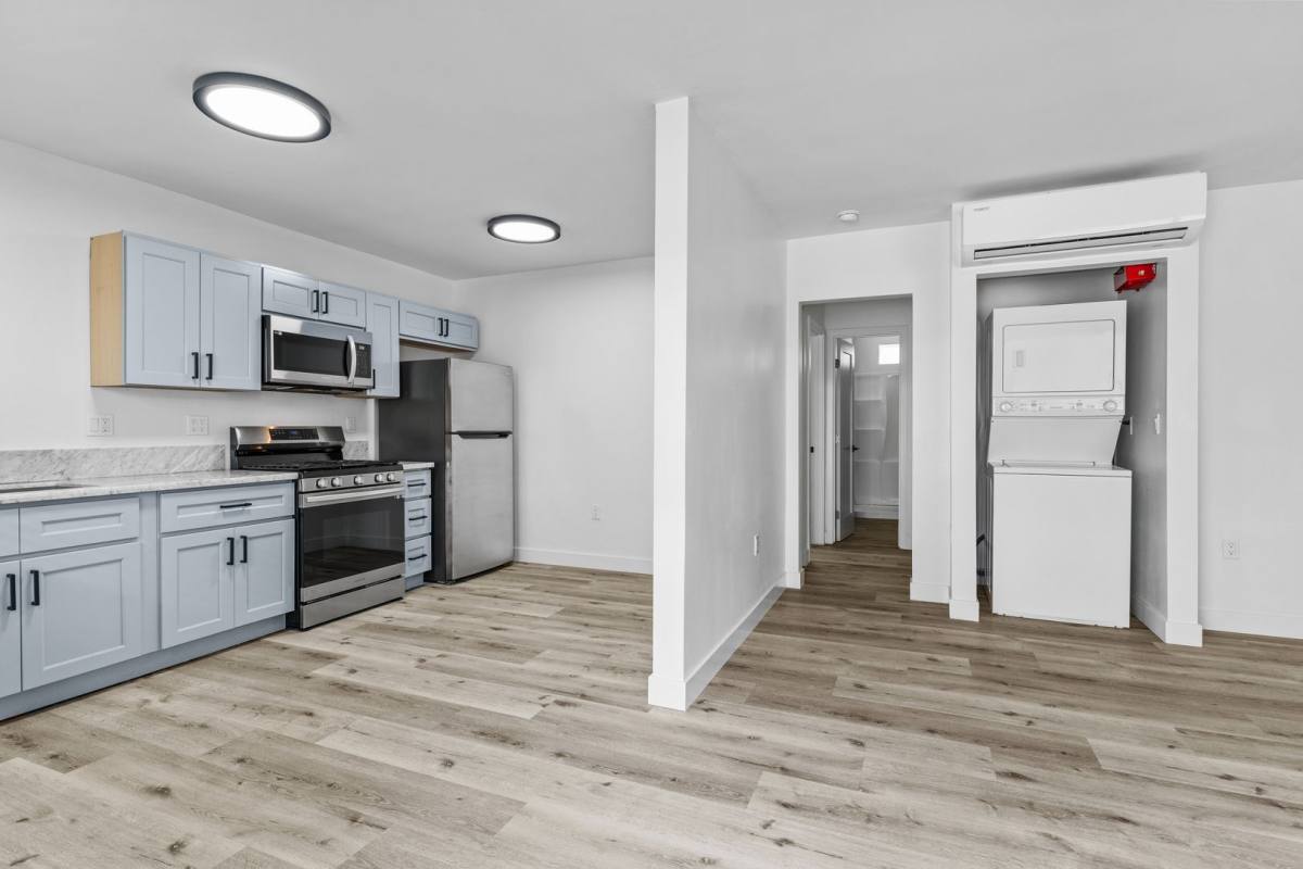 Apartment for rent at 15301 Prairie Ave, Lawndale, CA 90260