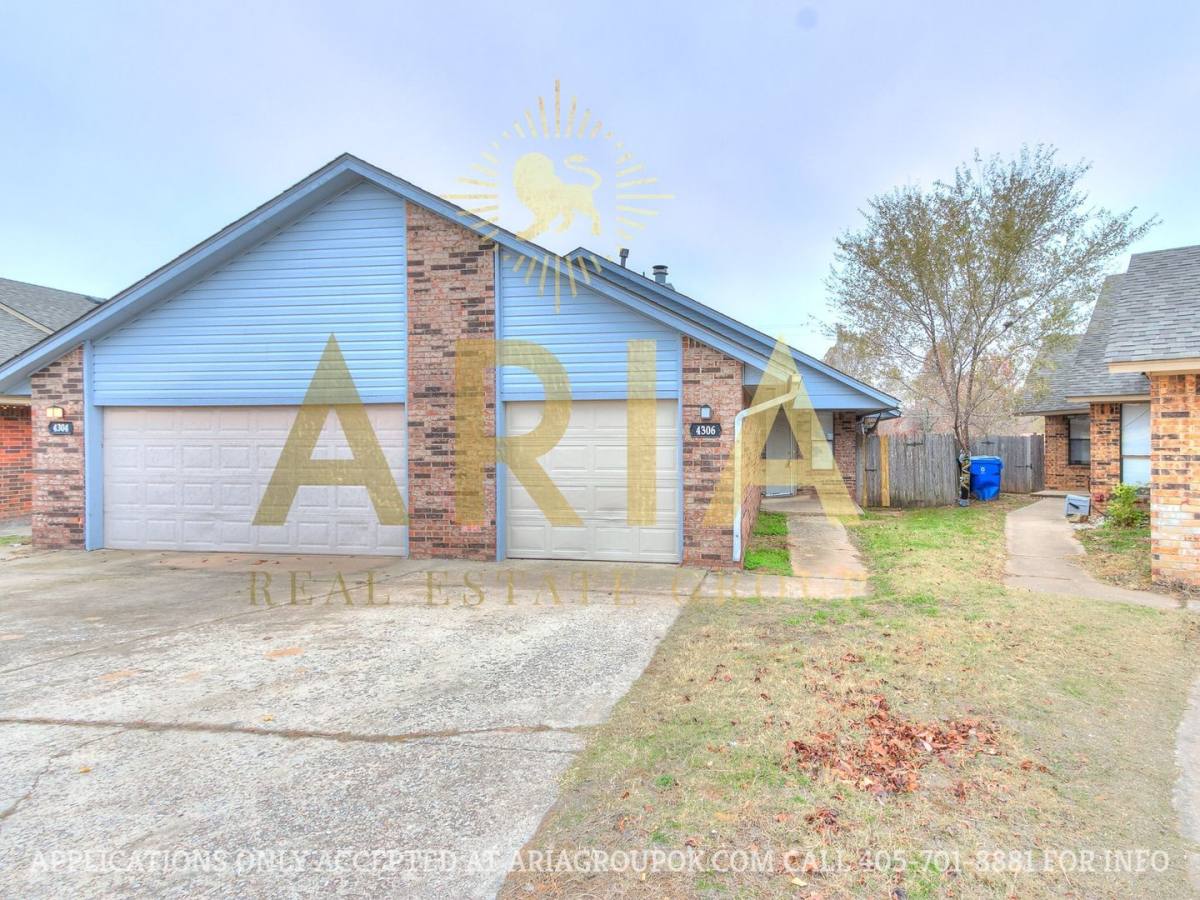 Apartment for rent at 4304-4306 Harvard Rd, Norman, OK 73072