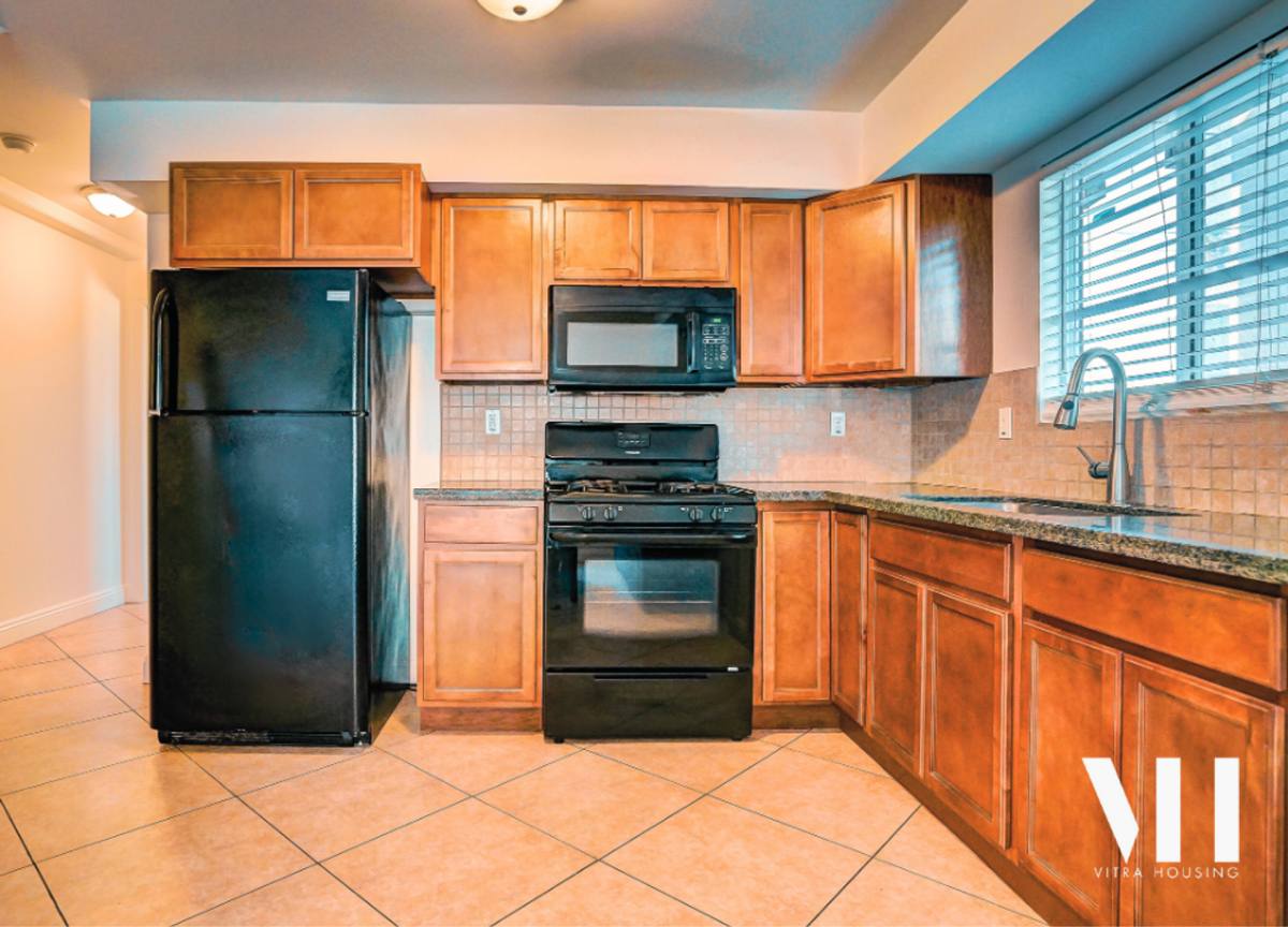 Apartment for rent at 12455 W 37th Dr, Los Angeles, CA 90007