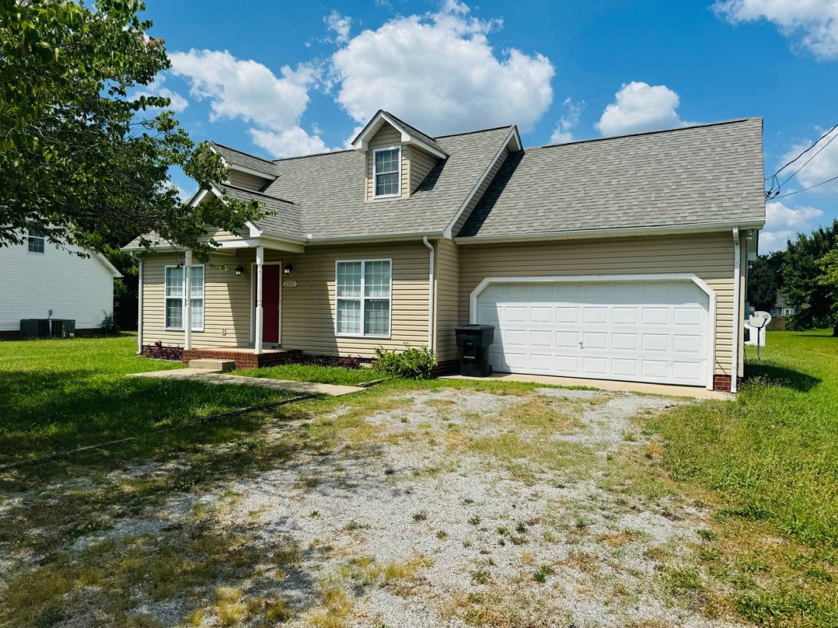 House for rent at 2507 Floyd Ave, Murfreesboro, TN 37127