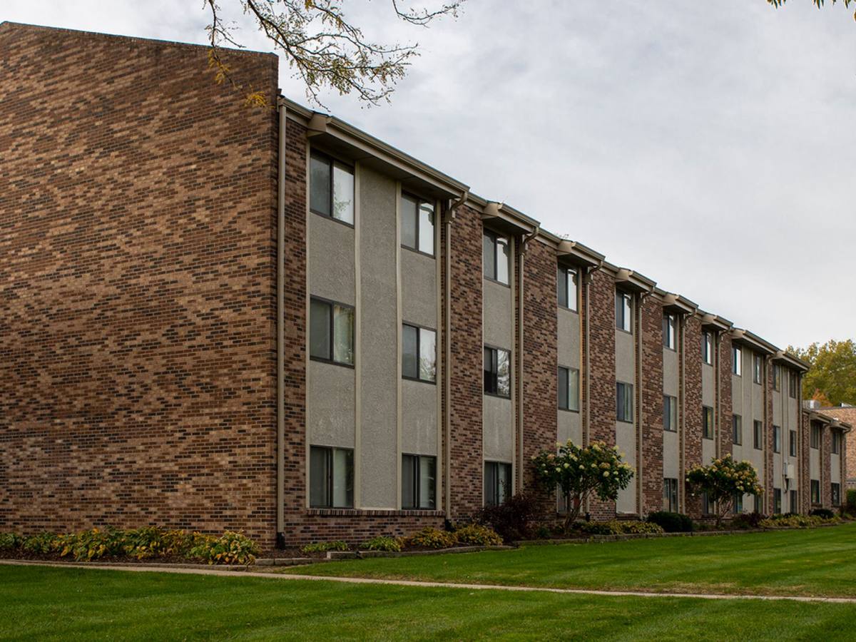 Apartment for rent at 7805 Harney St, Omaha, NE 68114