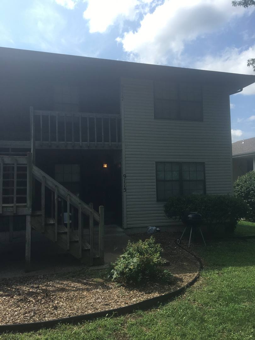 Apartment for rent at 9115- 9121 E, Kansas City, MO 64138