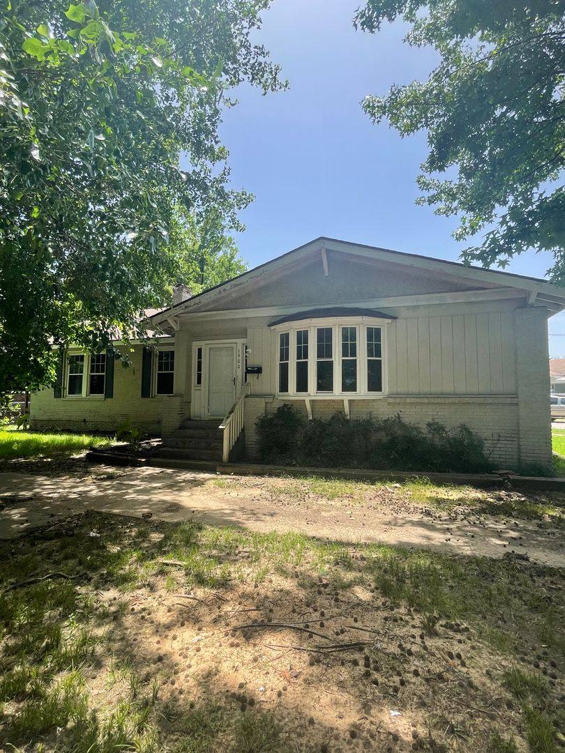 House for rent at 1900 Tilles Ave, Fort Smith, AR 72904