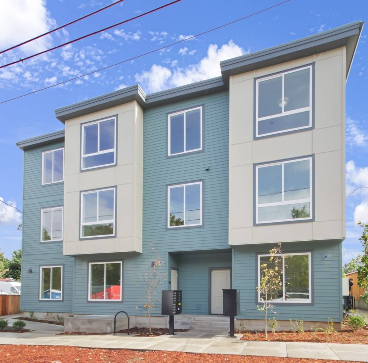 Apartment for rent at 6960 N Montana Ave, Portland, OR 97217