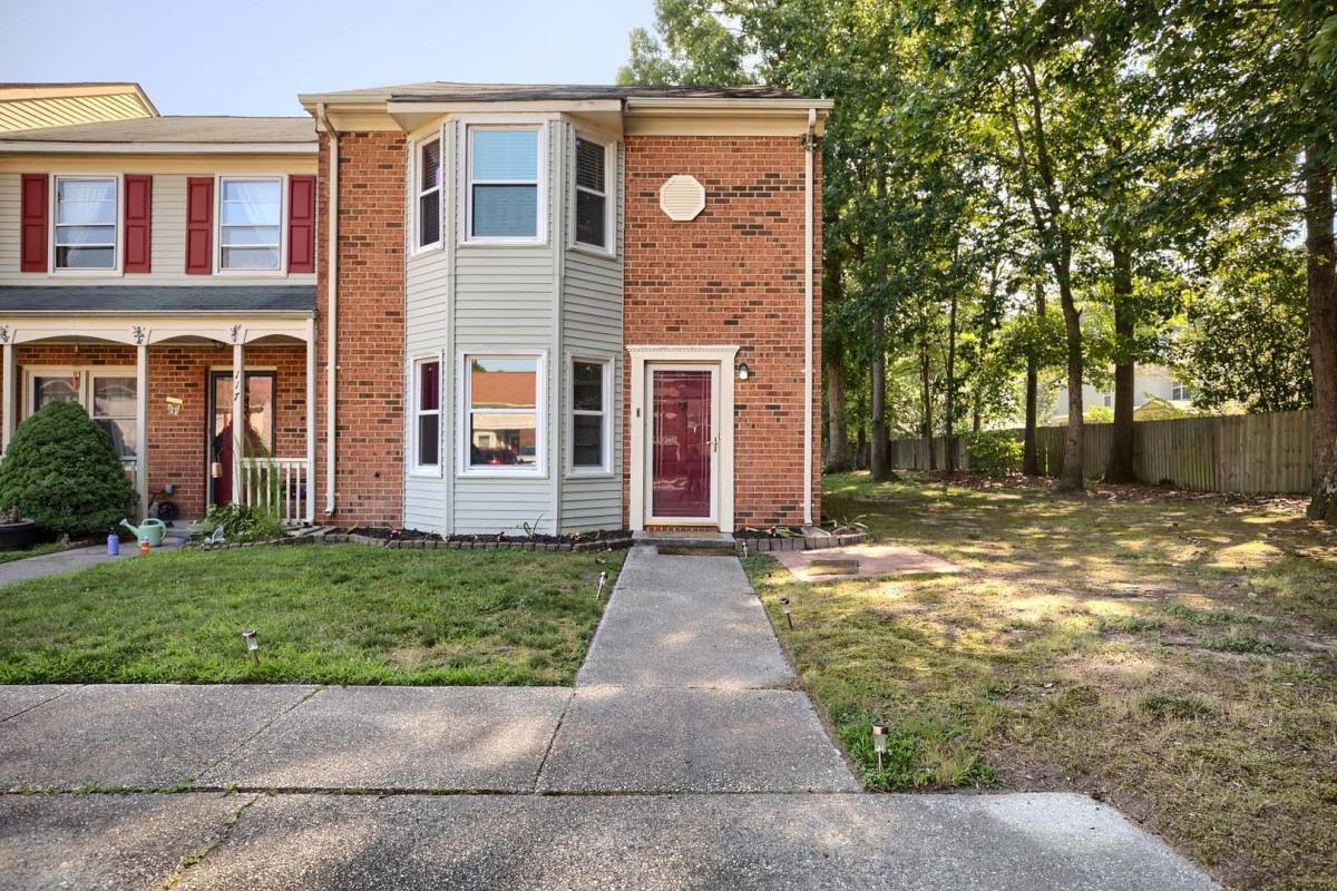 Townhouse for rent at 119 Barfleur Place, Yorktown, VA 23692