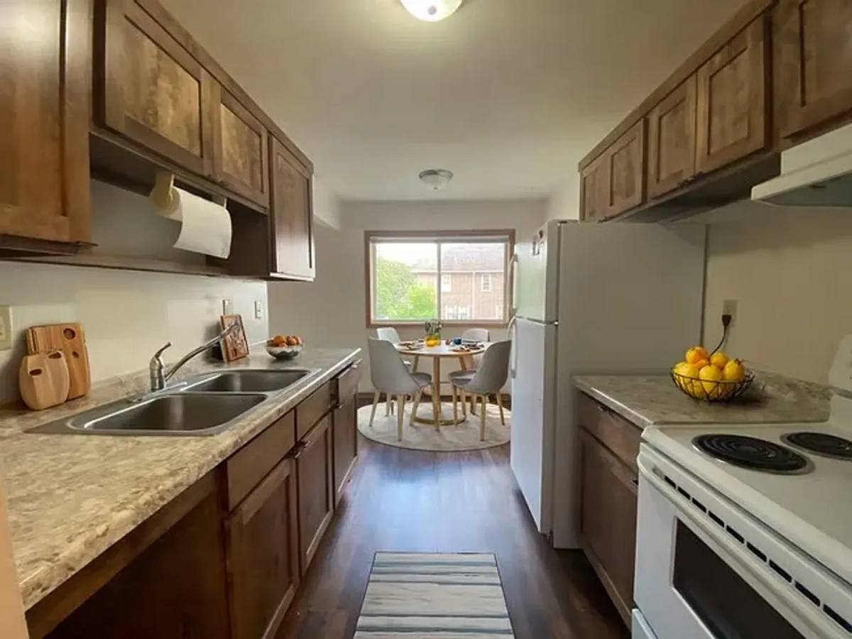 Apartment for rent at 1117 7th St SE, Minneapolis, MN 55414