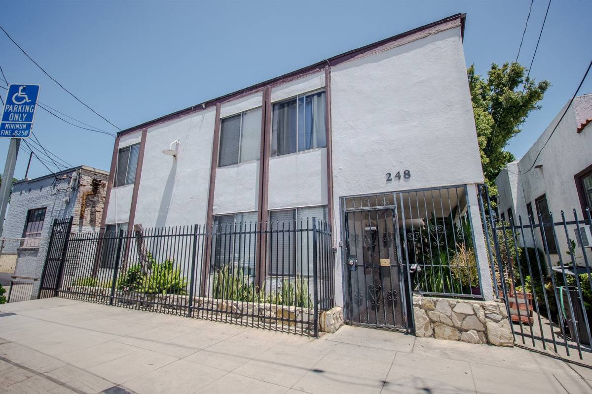 Apartment for rent at 230 - 248 Olive Ave, Long Beach, CA 90802