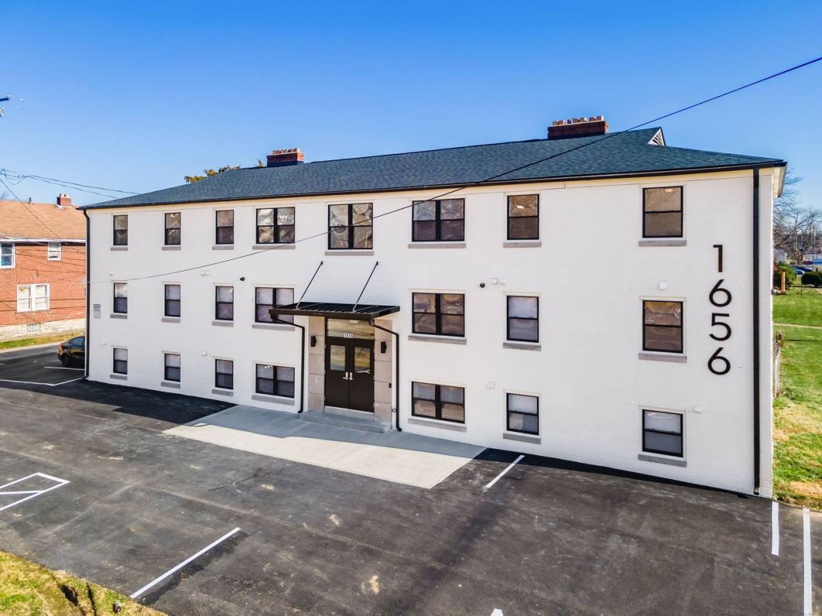 Apartment for rent at 1656 E Livingston Ave, Columbus, OH 43205