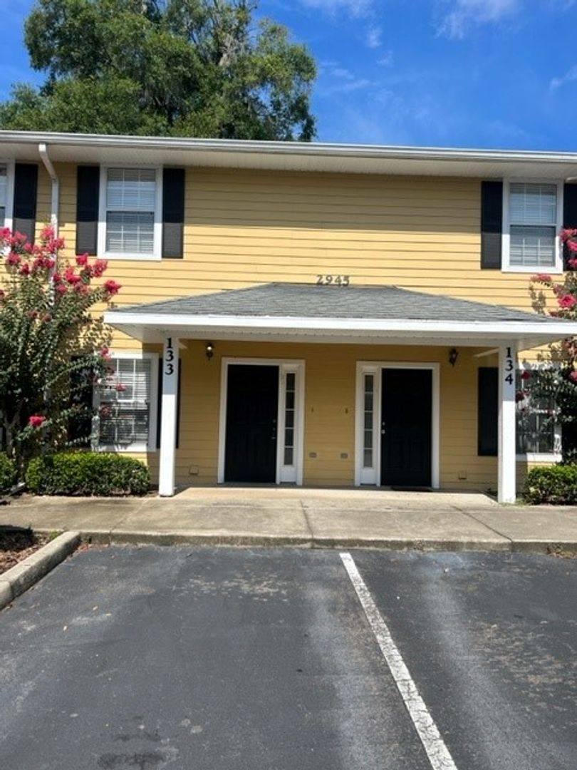 Apartment for rent at 2945 SW 35th Place, Gainesville, FL 32608
